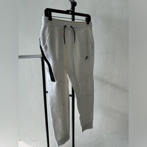 White Nike Tech Zipper Sweatpants